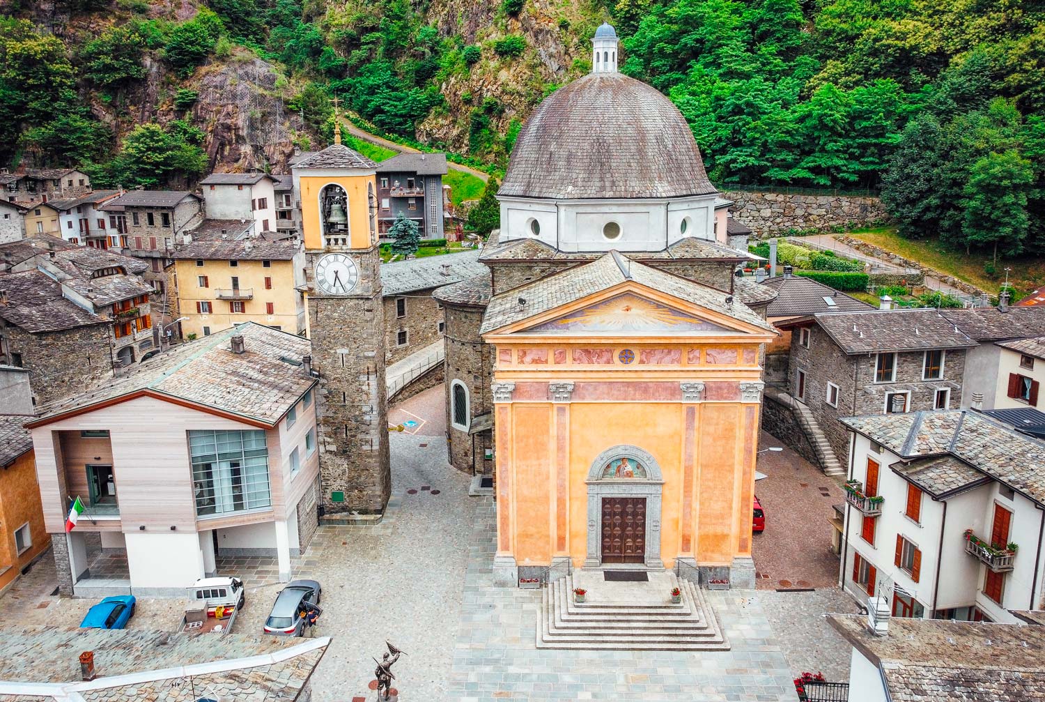 FORCOLA frazione SIRTA - Chiesa Parrocchiale di San Giuseppe