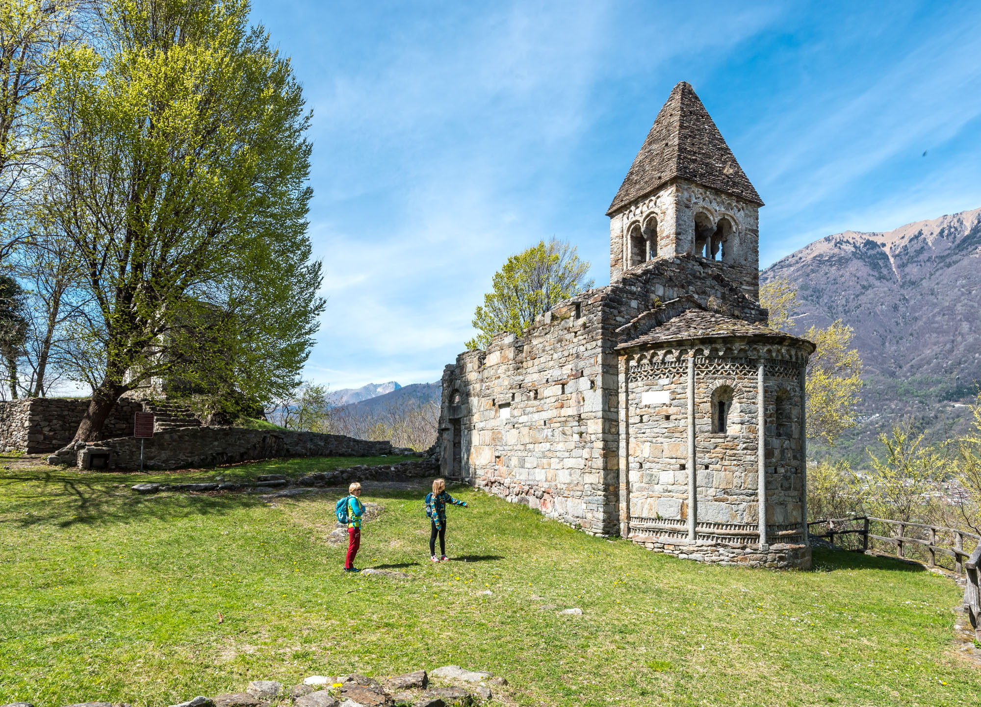 COSIO VALTELLINO frazione PIAGNO - Abbazia di San Pietro in Vallate