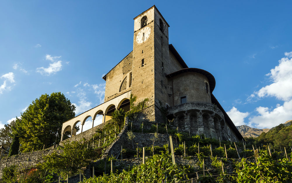 TRAONA - Sagrato Chiesa Arcipretale di Sant’Alessandro